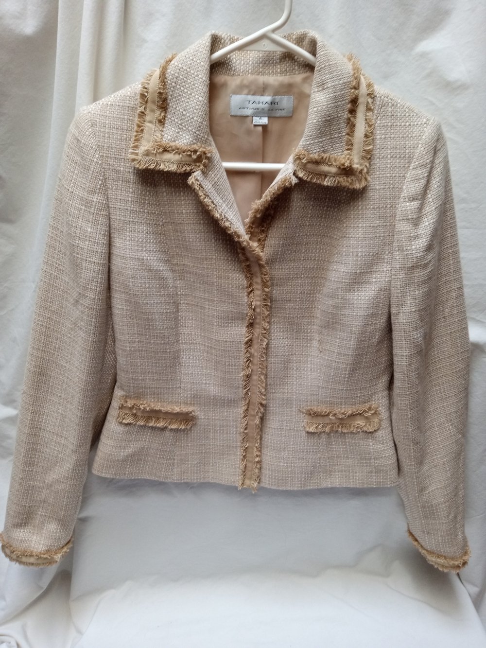 Tahari Arthur S LEVINE Classy Beige Tweed Fringe-Trim Blazer